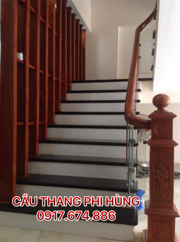 1000 mẫu cầu thang kính gỗ đẹp