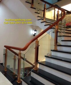 Cầu thang kính 0983.835.710