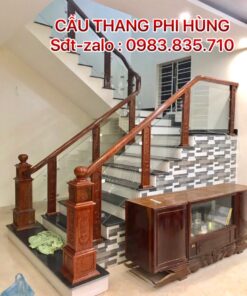 Cầu thang kính lan can kính ở Hà Nội