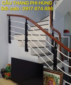 Các mẫu cầu thang sắt tay vịn gỗ, cầu thang sắt nghệ thuật tại Hà Nội. Thi công cầu thang lan can đẹp uy tín, tiến độ, giá rẻ nhất Hà Nội