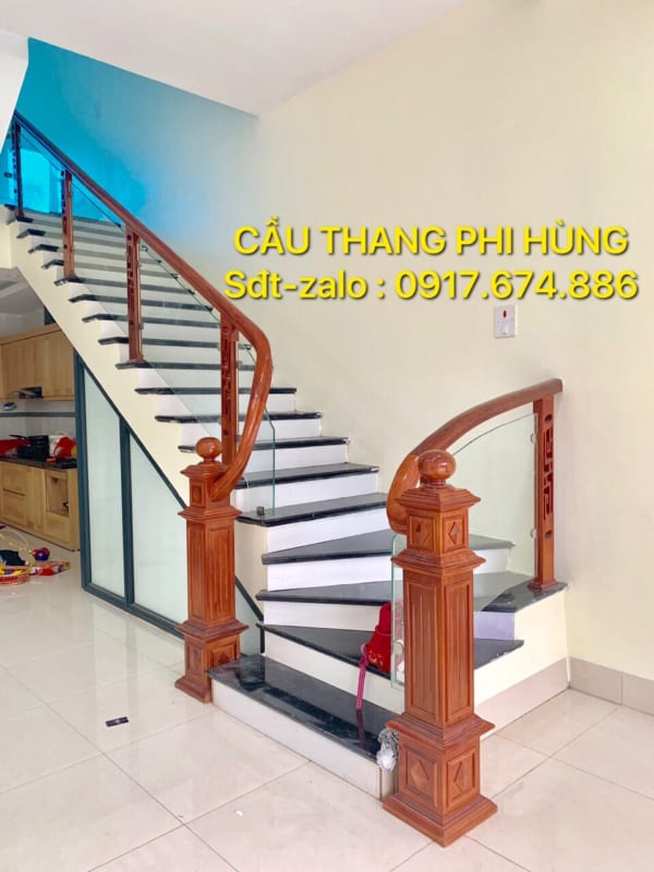 Cầu thang kính lan can kính. Cầu thang kính gỗ đẹp Hà Nội