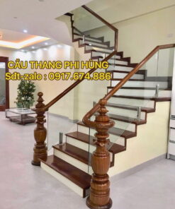 Cầu thang kính gỗ đẹp Hà Nội. Cầu thang kính tay vịn gỗ