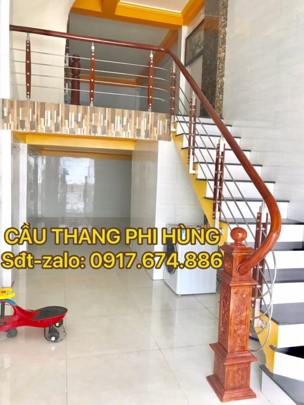 Cầu thang inox, báo giá cầu thang inox tay vịn gỗ