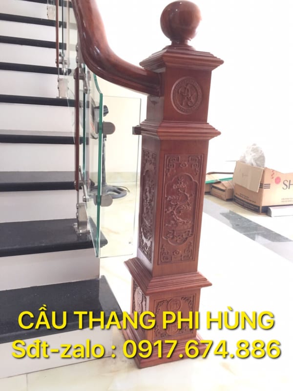 Cầu thang kính, cầu thang kính cường lực tay vịn gỗ, inox tại Hà Nội