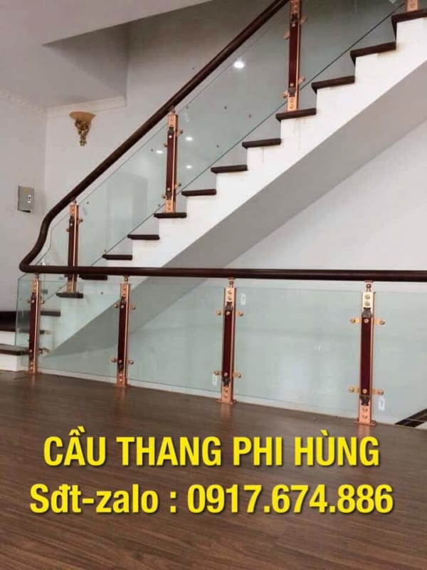 Cầu thang kính lan can kính đẹp hiện đại