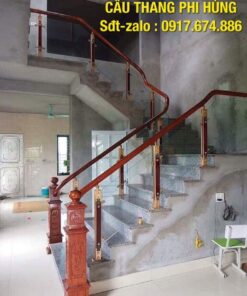 333 mẫu cầu thang kính tay vịn gỗ đẹp nhất Hà Nội