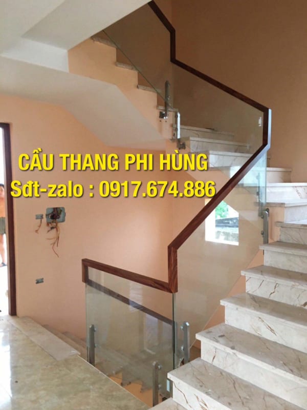 Các mẫu cầu thang kính cường lực đẹp nhất 2019