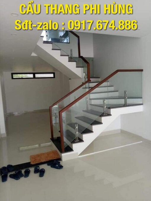 Cầu thang gỗ kính tại Hà Nội. Cầu thang đẹp Hà Nội