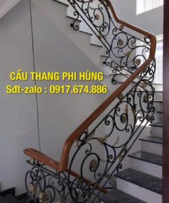 2000 mẫu cầu thang sắt nghệ thuật tại Hà Nội