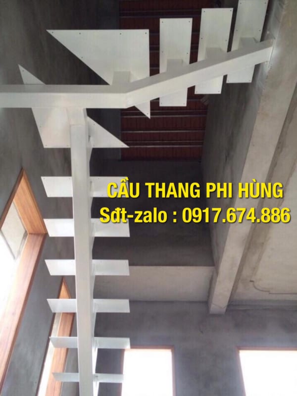 Báo giá cầu thang xương cá tại Hà Nội