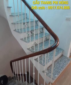Cầu thang sắt nghệ thuật đẹp nhất Hà Nội