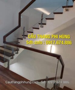 Cầu thang kính đẹp tại Hà Nội, báo giá cầu thang kính lan can kính