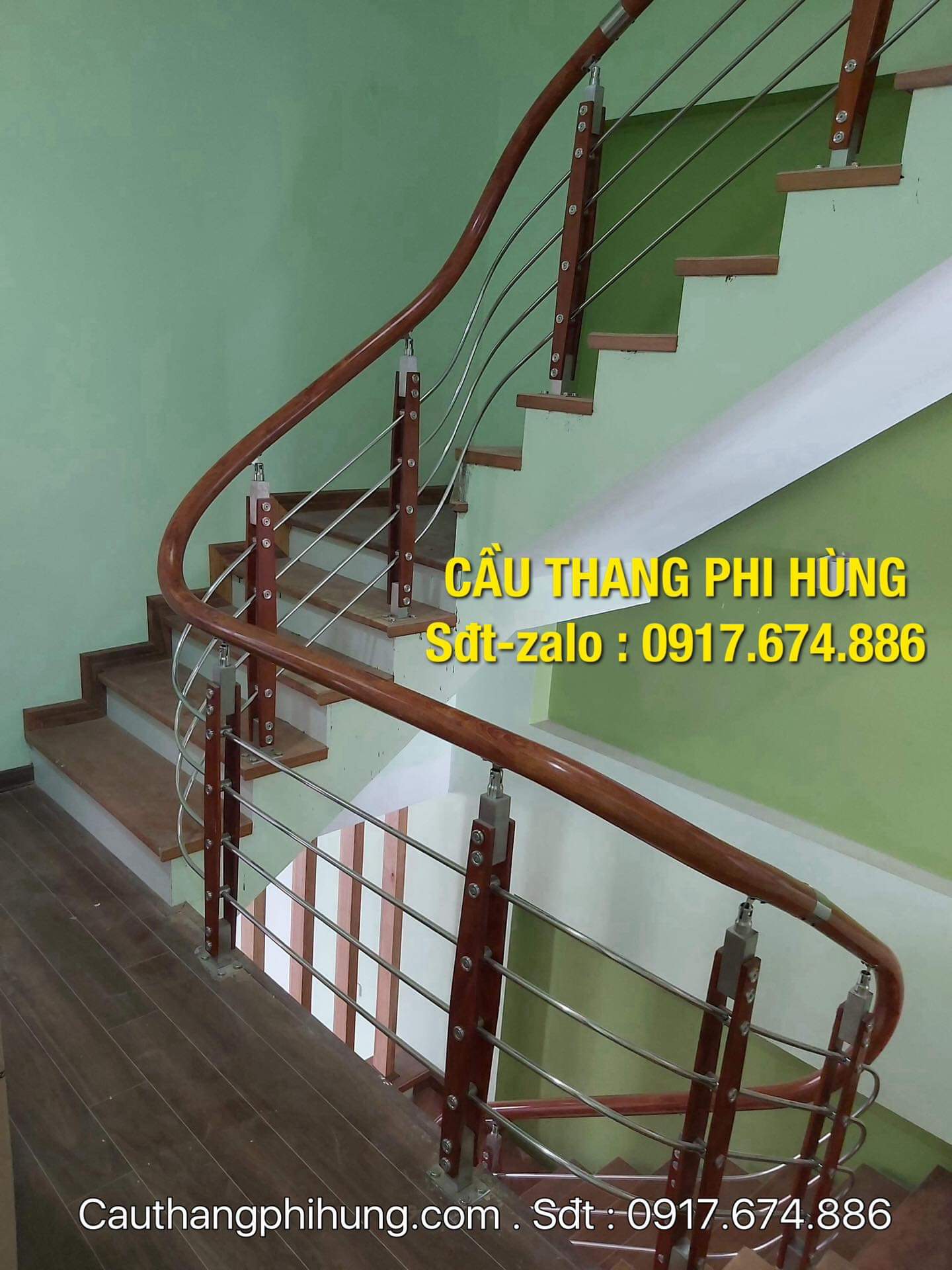 Cầu thang inox là sản phẩm tiện ích và sang trọng cho ngôi nhà của bạn. Sản phẩm được thiết kế tinh tế, chắc chắn và đáng tin cậy, giúp cho không gian sống của bạn trở nên đẹp hơn và thuận tiện hơn.