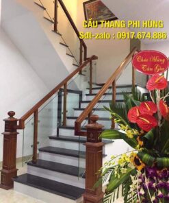 Báo giá cầu thang kính gỗ, Lan can cầu thang kính cường lực đẹp hiện đại