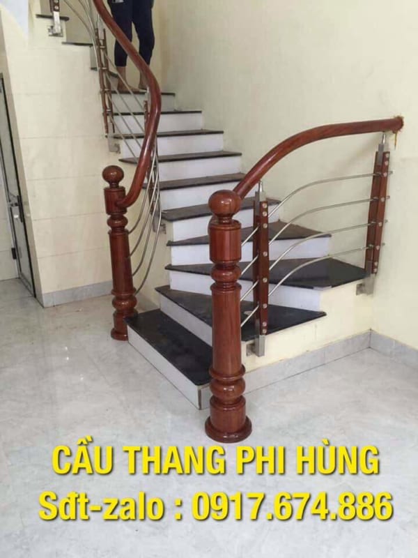 Cầu thang lan can inox đẹp, Cầu thang inox tay vịn gỗ tại Hà Nội