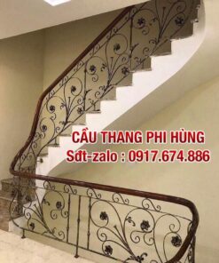 Cầu thang sắt nghệ thuật đẹp nhất tại Hà Nội, Báo giá cầu thang sắt tay vịn gỗ