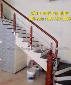 Cầu thang inox đẹp tại Hà Nội, Lan can cầu thang inox gỗ