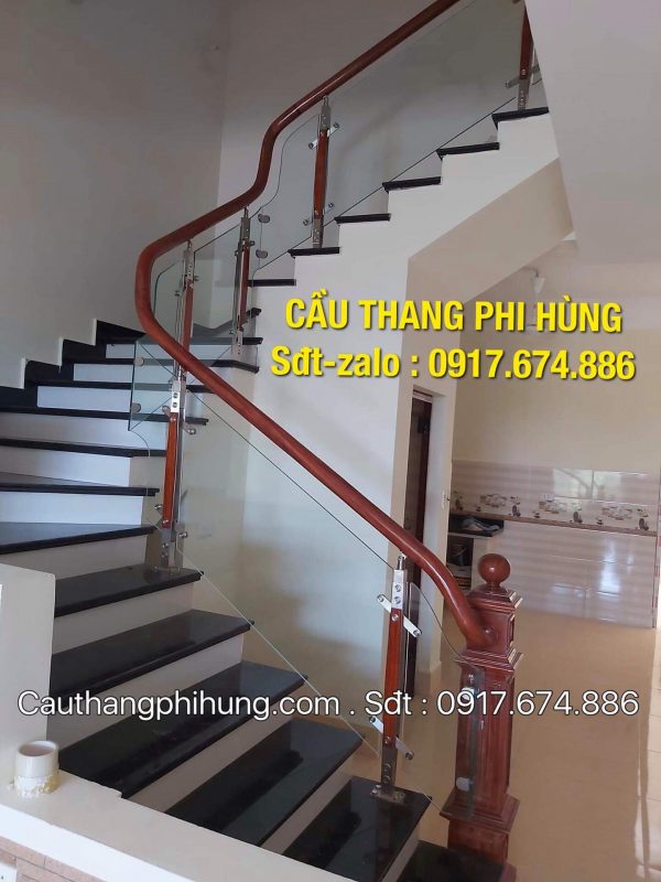 Cầu thang kính gỗ, Cầu thang kính đẹp tại Hà Nội, Cầu thang kính cường lực