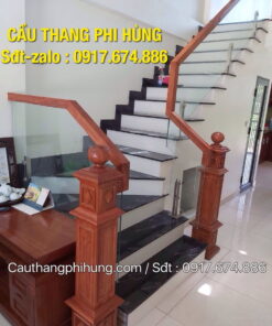Cầu thang kính tay vịn gỗ, Cầu thang kính tay vịn inox. Cầu thang kính đẹp tại Hà Nội