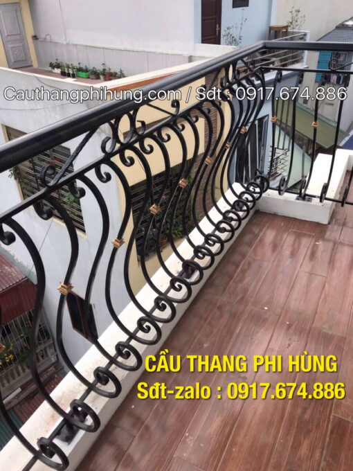 Ban công cầu thang sắt nghệ thuật, Lan can cầu thang sắt nghệ thuật