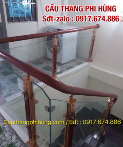 Xem ngay các mẫu lan can cầu thang kính cường lực đẹp tại Hà Nội