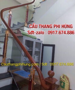 Tổng hợp 105 mẫu cầu thang lan can kính tay vịn gỗ, Lan can cầu thang kính cường lực đẹp nhất tại Hà Nội