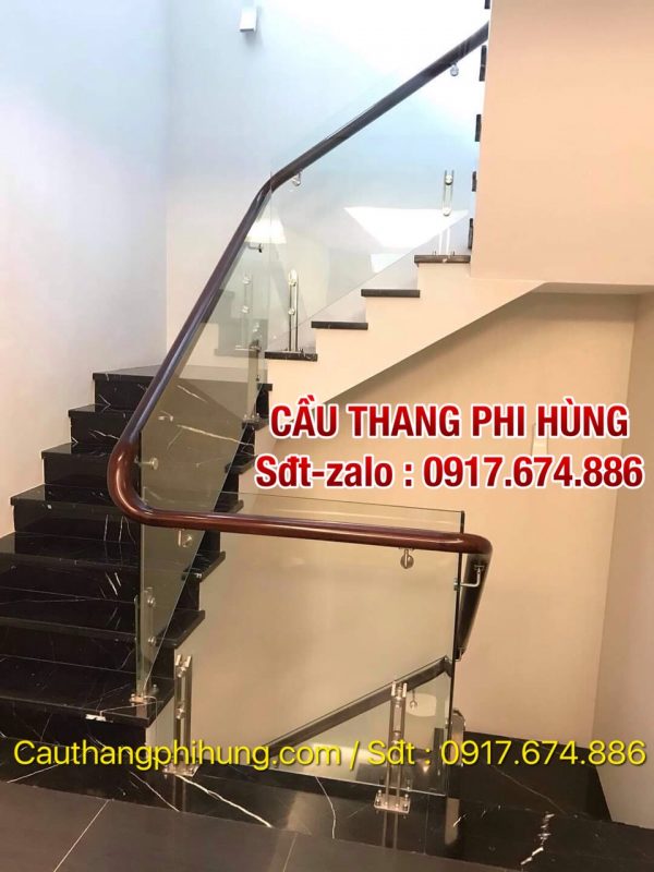 Cập Nhật các mẫu lan can cầu thang kính tay vịn gỗ, Cầu thang kính tay vịn inox đẹp, hiện đại, thi công chuyên nghiệp