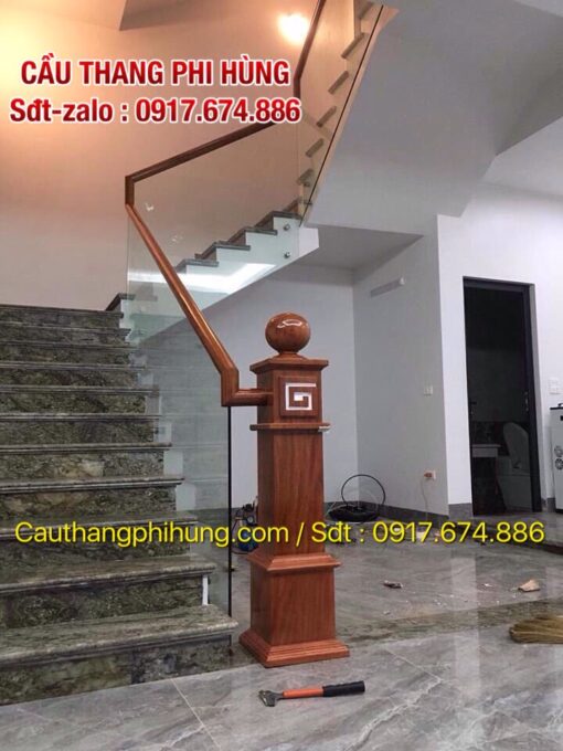 101 mẫu cầu thang kính đẹp tại Hà Nội, Mẫu cầu thang kính cường lực đẹp nhất