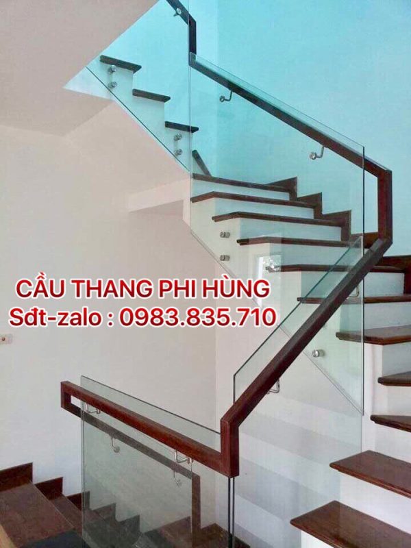 Báo giá cầu thang kính tại Hưng Yên, Tổng hợp các mẫu lan can cầu thang kính tay vịn gỗ, tay vịn inox đẹp nhất tại Hưng Yên