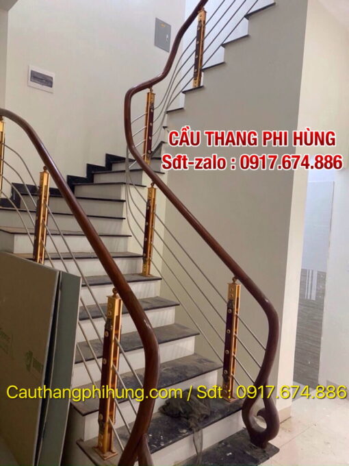 Xem ngay 200 mẫu cầu thang inox tay vịn gỗ, Cầu thang inox tay vịn nhựa đẹp tại Hà Nội