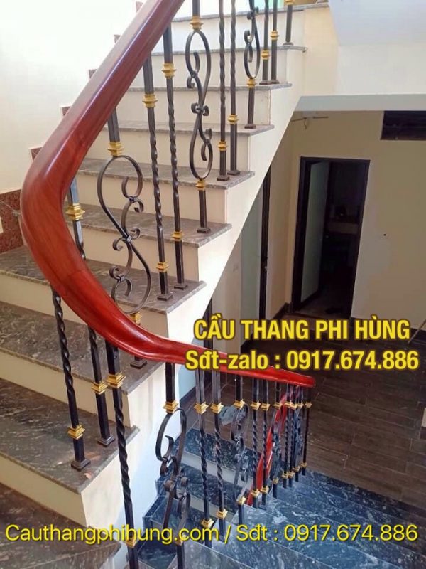 882 mẫu cầu thang lan can sắt nghệ thuật tay vịn gỗ, Lan can cầu thang cầu thang sắt mỹ thuật đẹp nhất tại Hà Nội