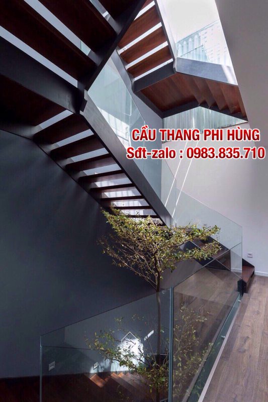 CẦU THANG LAN CAN THIẾT KẾ ĐỘC ĐÁO
