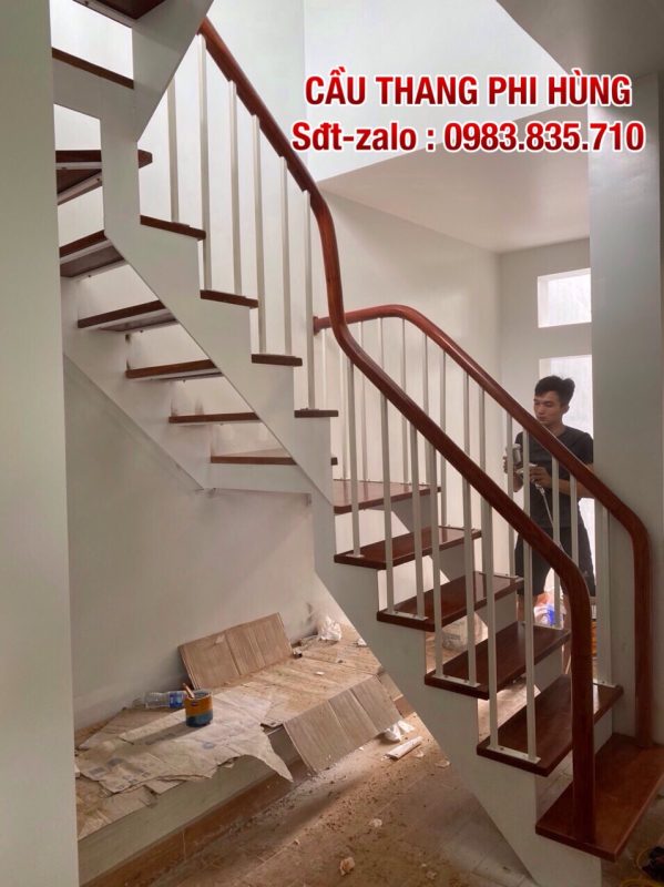 CẦU THANG XƯƠNG CÁ HIỆN ĐẠI CHO NHÀ PHỐ