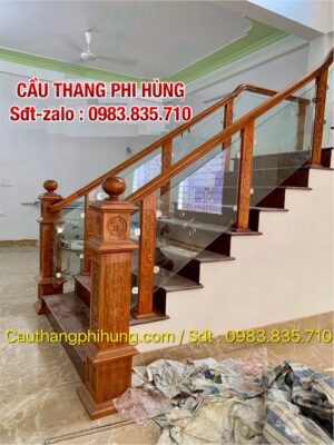 CẦU THANG KÍNH ĐẸP TẠI VĨNH PHÚC