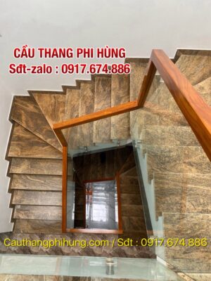 CẦU THANG KÍNH TAY VỊN GỖ ĐẸP