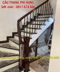 Mẫu Cầu Thang Sắt Tay Vịn Gỗ . Cầu Thang Sắt Đẹp Tại Hà Nội