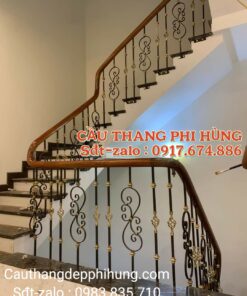 Cầu Thang Sắt Nghệ Thuật Tay Vịn Gỗ . Mẫu Cầu Thang Sắt Đẹp Tại Hà Nội